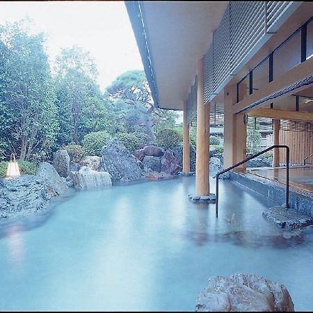 ホテルサンバレー伊豆長岡 本館 伊豆の国市 エクステリア 写真